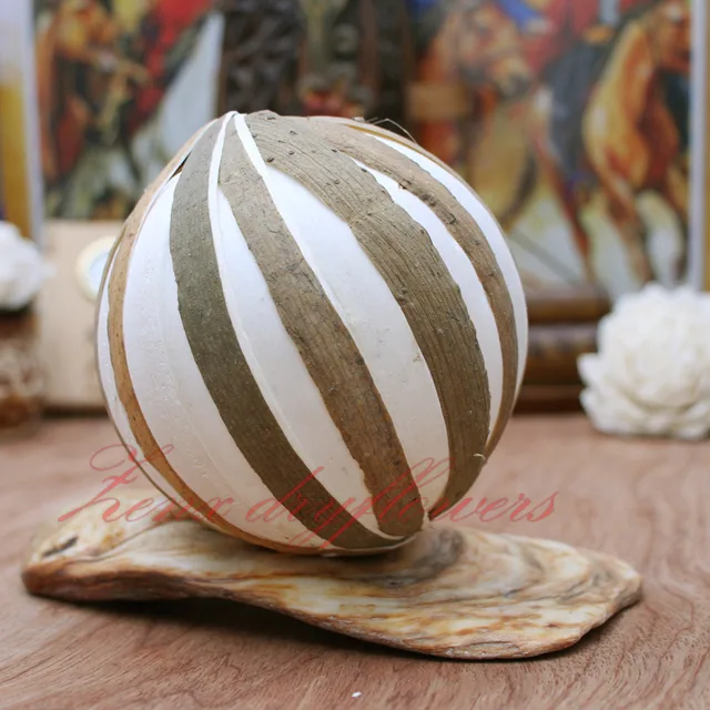 Sola-Deco-Ball-7-White-Skin